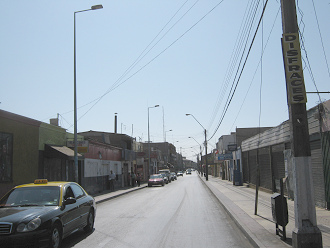 Maipu-Strasse (calle Maip�), die zweite Sicht
                      in Richtung Meer