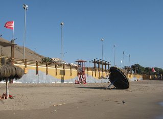 Playa Laucho, torre de vigilancia