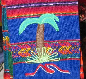 Das Kunsthandwerkzentrum an der
                                  Kolumbusstrasse, Weberei �ber Arica,
                                  die Palme am Strand
