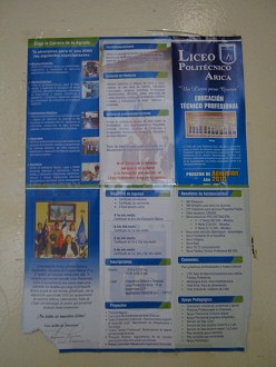 Poster de un "Liceo Polit�cnico de
                        Arica"