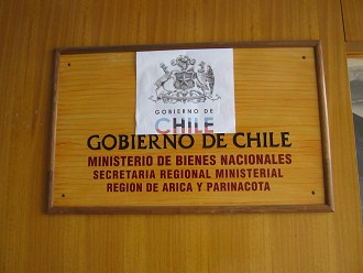 Casa Col�n, la placa del ministerio de
                        bienes nacionales