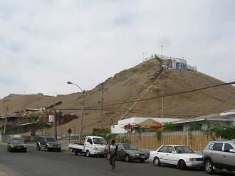 Strasse des 21. Mai, die Aussichtsplattform
                        "Kreuzberg" (mirador cerro "La
                        Cruz")