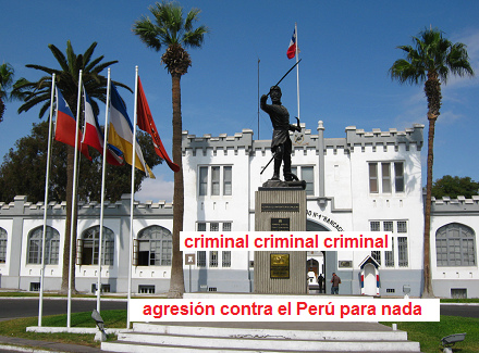 Velasquezallee, das Denkmal von
                                  Oberstleutnant Juan Jos� San Mart�n
                                  von vorn, es ist ein kriminelles
                                  Denkmal, denn dieser Typ hatte
                                  Aggressionen gegen Peru, obwohl Peru
                                  quasi nichts getan hatte