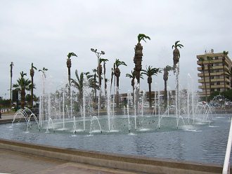 Mackennaplatz, ein grosser Springbrunnen