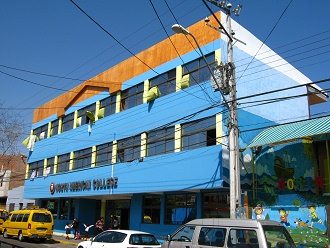 Sotomayor-Strasse, die
                                Nordamerikanische Schule 01 (North
                                American College, NAC)