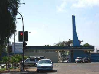 Lastarria-Strasse, der Eingang zum
                                Hauptfriedhof von Arica