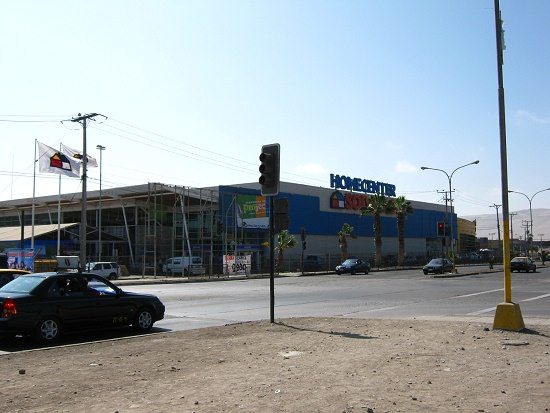 Kreuzung der Santa-Maria-Allee mit der
                        Rocca-Allee, mit de Heimwerkerzentrum
                        "Sodimac"