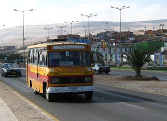 Kapit�n-Avalos-Allee, Bus der
                                  Linie 10