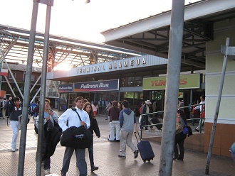 Die Fassade des Terminals Alameda