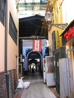 Zentraler Markt (mercado central),
                        Toiletten