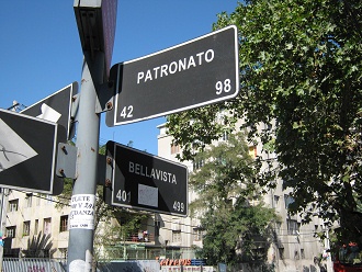 Strassenschilder Patronato-Strasse (calle
                        Patronato) und Strasse zur sch�nen Aussicht
                        (calle Bella Vista)