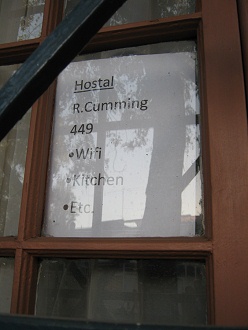 Avenida Cumming no. 499, hostal,
                                placa
