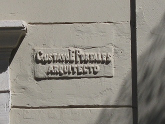 Waisenkinderstrasse (calle Hu�rfanos),
                          Architekturb�ro, Schriftzug