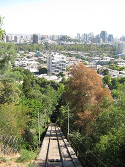 Sicht auf Santiago mit den Geleisen Sicht auf Santiago mit den Geleisen