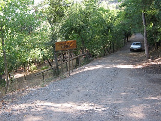 La zona de pic-nic en el pendiente de la
                          cumbre