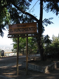 La placa del mirador "El
                          Hundimiento"