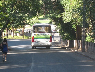 La parte de atr�s del bus