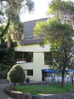 La estaci�n central "Tupahue"
                          del telef�rico