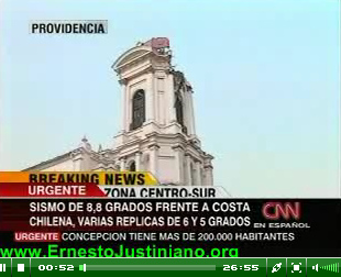 Santiago,
                Stadtteil Providencia, Kirchturm besch�digt [64]