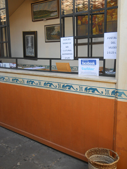 Der Schalter des Ureinwohnermuseums (Museo de los
                  Abor�genes) in Cuenca in Ecuador