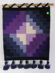 Tejido gr�fico en azul y lila