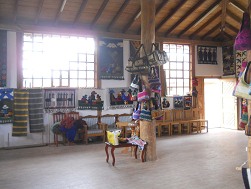 Sala con tejidos