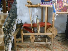 Grosser
                            Webstuhl 02