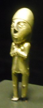 Puruha culture (Ecuador), a man (perhaps an
                  extraterrestrial astronaut god) with a long head
