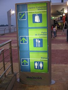 Guayaquil, Promenade 2000, grosse
                        Hinweistafel auf Restaurantzonen