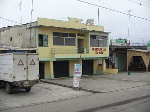 Naranjal, un edificio para vivienda
                          "Residencial El Oro"