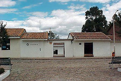 Quinua: Museum "Haus der
                        Kapitulation", Fassade