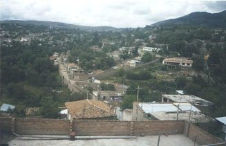 Aussicht von "Santa
Ana" aus auf Ayacucho 02 Aussicht von "Santa Ana" aus auf
Ayacucho 02