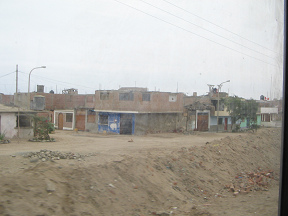 Panamericana Sur, lugar con calles en
                          tierra