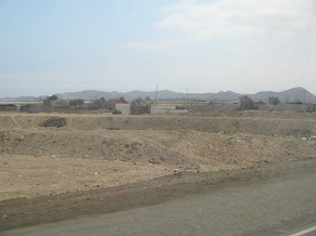 Panamericana Sur, llanura con cerros