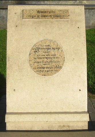 Plaza de Armas, la placa, primer plano