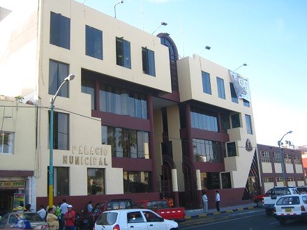 Jir�n Palacios, la municipalidad