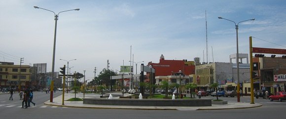 Avenida de la Torre, el bulevar con una
                          fontana, foto panor�mica