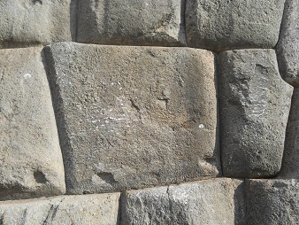 Cusco Sacsayhuam�n, Mauer mit geschnittenen Steine, Detail 3