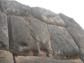 Cusco Sacsayhuam�n, gigantische Zickzackmauer, Detail 17