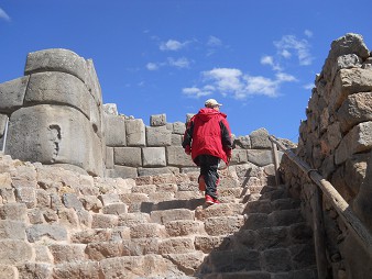 Sacsayhuam�n: Die Treppe zur dritten Terrassenstufe