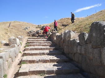 Sacsayhuam�n, dritte Terrassenstufe, die Treppe zur vierten Terrassenstufe