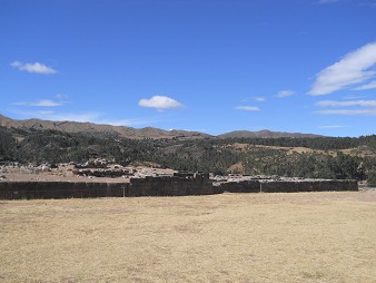 Sacsayhuam�n (Cusco), vierte Terrassenstufe, eine lange Mauer 3