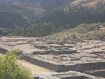 Sacsayhuam�n (Cusco), vierte Terrassenstufe, Fundamente 14