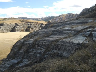 Sacsayhuam�n (Cusco), der abgeflachte H�gel 04