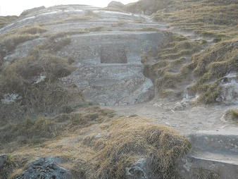 Sacsayhuam�n (Cusco), auf dem abgeflachten H�gel,  ein aus dem Felsen gehauener Thron 02