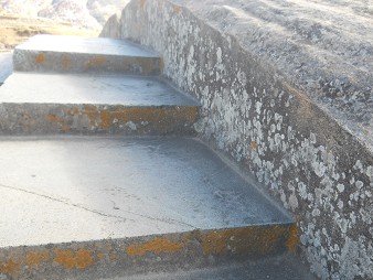 Sacsayhuam�n (Cusco), der gigantische Mehrfachthron auf dem abgeflachten H�gel, Gravuren, Ritzungen, oder Schleifspuren 07