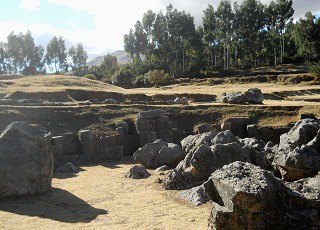 Cusco Sacsayhuam�n 10, Chaosbereich mit dem Steinechaos 01