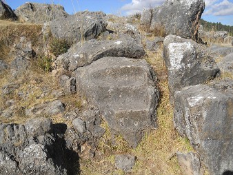 Cusco Sacsayhuam�n: Das Amphitheater, Treppe aus einem St�ck