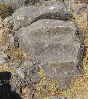 Cusco Sacsayhuam�n: Das Amphitheater, Treppe aus einem St�ck - Nahaufnahme