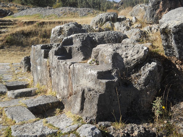 Cusco Sacsayhuam�n, anfiteatro: caos de tronos, vista lateral